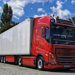 / C Λ И D I D Ξ \