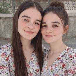 Alina & Emilia's avatar