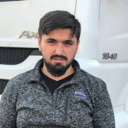 Taner[27]'s avatar