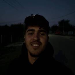Alex"