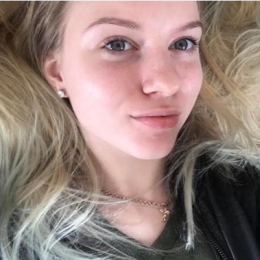 Miss Laura's avatar